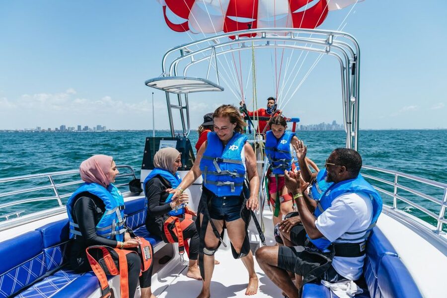 Miami: Parasailing Experience in Biscayne Bay - The crew personality: Captain Tom and friends make it easier