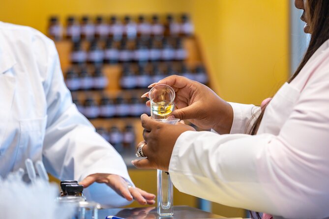 Miami Perfume Making Experience - Fragrance Workshop 90 Minutes - Where the Workshop Starts at 1600 Ponce de Leon