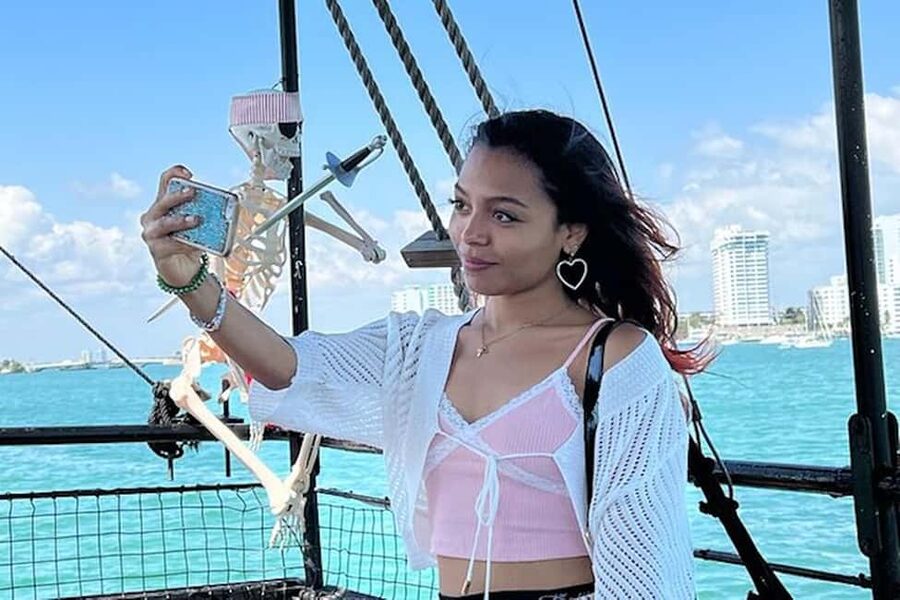 Miami Pirate Boat Cruise: Skyline & Millionaire Homes - Key things to know before you go