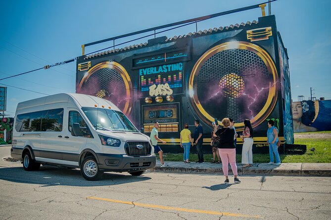 Miami: Private 4hrs City Tour with Expert Guide - Art Deco Miami Beach: architecture with Miami’s movie credit