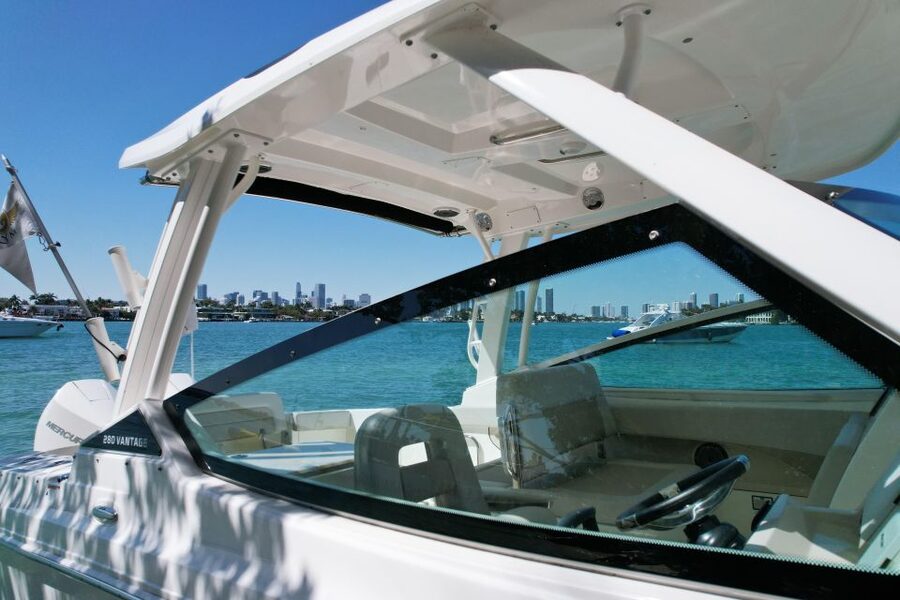 Miami: Private Star island, Miami Skyline & Miami River Tour - Private Marina Start, Miami River to Skyline in One Smooth Glide