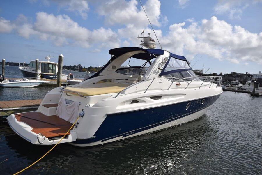 Miami: Private Yacht for up to 12 People - Private yacht time on Miami Bay: what you’re really paying for