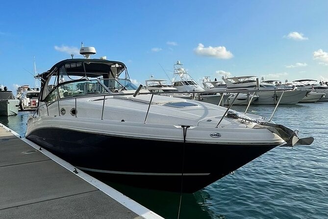 Miami Private Yacht Rental 2 to 4 hours for 12 people - Getting Onboard at 2215 NW 14th St and Staying on Time