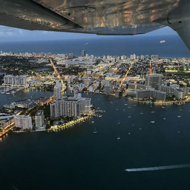 Miami: Romantic 1-Hour Private Flight Tour with Champagne - Your private Cessna 172 flight, headsets, and bilingual narration