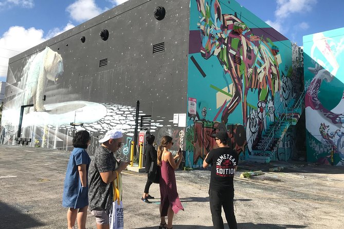 Miami's Best Graffiti Guide - Wynwood - Squad Safari - 2-9ppl - Meeting at 400 NW 26th St, and how to start without stress