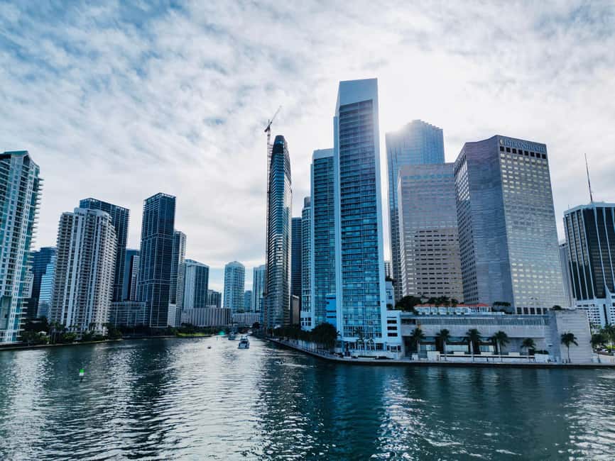 Miami’s Best Views: Private Boat Tour - Star Island celebrity homes: Best for photos, and best for a certain kind of day