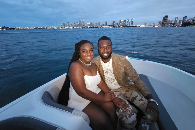 Miami Shared Boat tour, 2 hours on a 24 ft boat. 6 people total. - Music and drinks: the BYO system actually helps