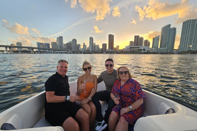 Miami Shared Boat tour, 2 hours on a 24 ft boat. 6 people total. - What you’ll likely do during the 2 hours