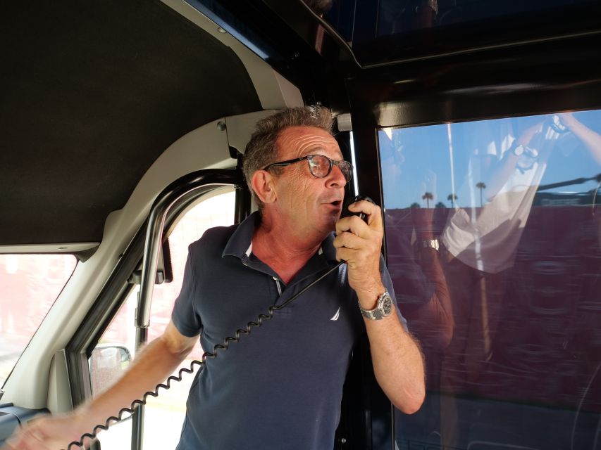 Miami Sightseeing Tour in a Convertible Bus - The convertible, transparent roof that changes the whole experience