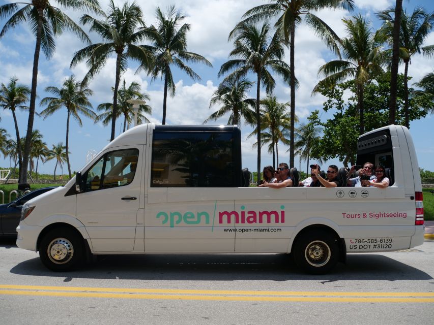 Miami Sightseeing Tour in a Convertible Bus (French) - Guide quality is the real product here (Charles does well)