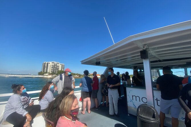 Miami Skyline 75 Min Cruise Tour Biscayne Bay Millionaire Homes - Cash bar, photos, and the comfort reality on a two-level yacht