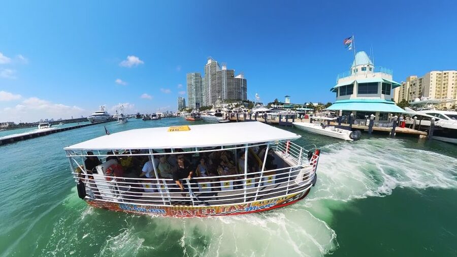 Miami Skyline Cruise of Millionaire Homes - Biscayne Bay from Water Level: What the Ride Feels Like