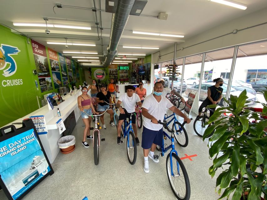 Miami: South Beach Bike Rental - Picking Up Your Beach Cruiser in the Art Deco District