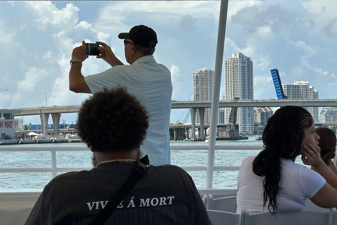 MIAMI: South Beach Cruise Millionaire Homes with Stop & Bus Tour - A smart 2-in-1 way to see Miami’s richest views