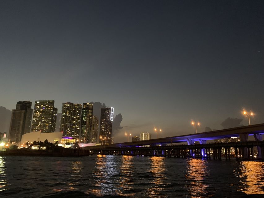 Miami: Sunset Cruise with Celebrity Homes & Open Bar - The Cruise Experience: From Dusk to the Skyline Glow