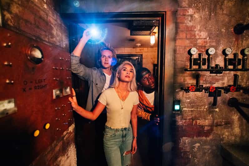 Miami: The Escape Game at Brickell City Centre - Your 60-Minute Mission: How Unlimited Hints Change Everything