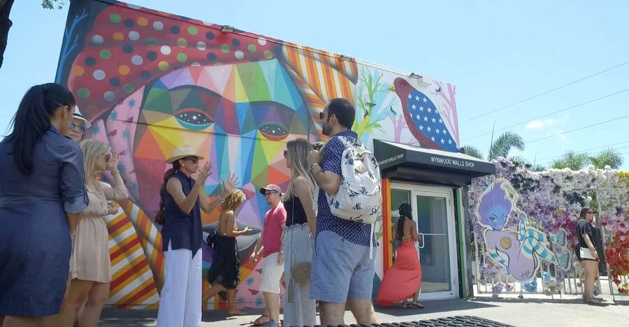 Miami: Wynwood Food and Art Tour - Local bar beer stop: a final social moment to round out the tour