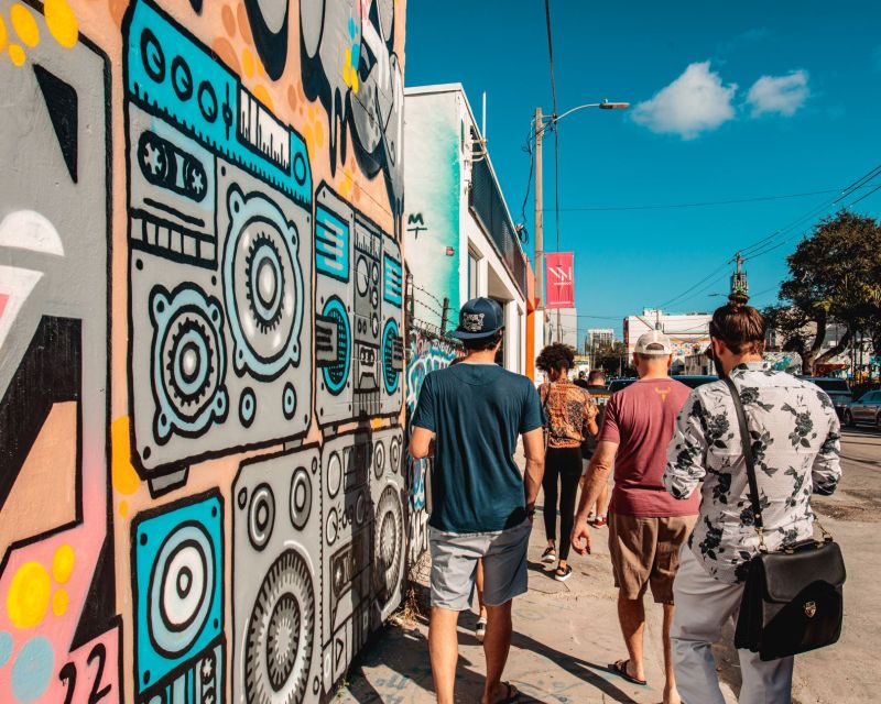Miami: Wynwood Walls Street Art and Food Walking Tour - Wynwood Walls Museum: your guided entry and your own graffiti moment