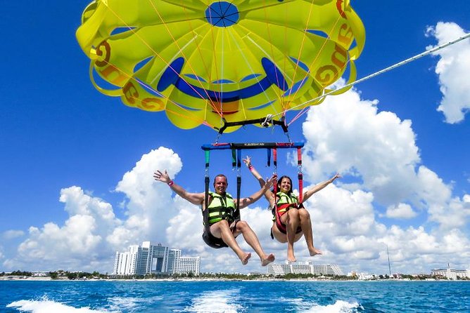Parasailing with Miami Watersports - The boat ride out to Biscayne Bay: where you start noticing Miami from a new angle