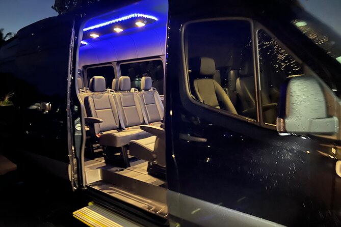 Port of Miami Private Transfer to Florida up to 14 passengers - Miami Port Pickup: finding your chauffeur fast at 1435 N Cruise Blvd
