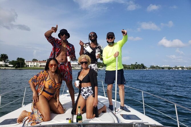 Premium Miami Yacht Tour Experience: Captain, Champagne & Party! - A 4-Hour Biscayne Bay Party on a Small Private Yacht (Up to 13)