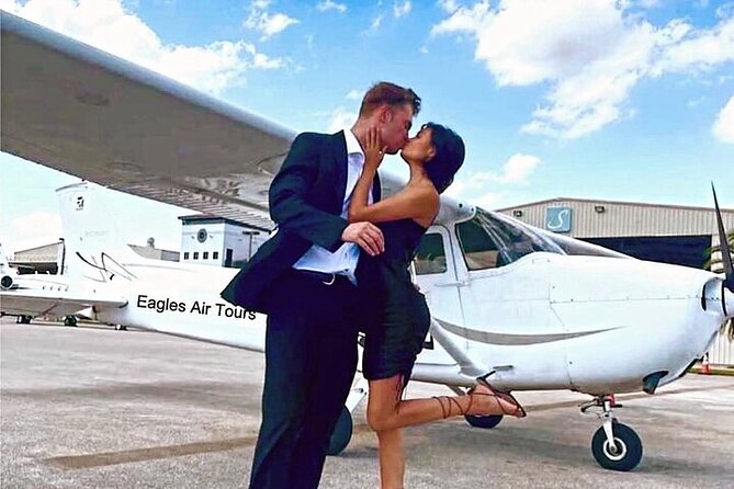 Private 60 Minute Romantic Excursion Air Tour with Champagne - Key Highlights at a Glance