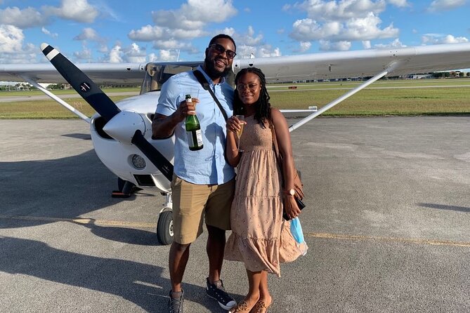Private 60 Minute Romantic Excursion Air Tour with Champagne - Entering the Sky: What This Private Romantic Air Tour Really Delivers