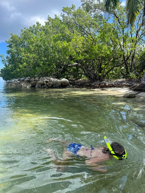 Private Boat Rental Raccoon Island Miami & Snorkeling Tour - Boat size and comfort: plan around a snug layout