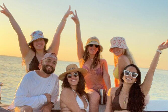 Private Boat Ride in Miami with Experienced Captain and Champagne - Why a private Biscayne Bay cruise beats the big-boat circuit