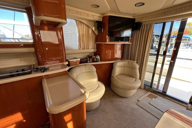 Private Luxury Yacht Cruise Tour in Miami Beach and Biscayne Bay - Cost and Budget Reality: What the $1,190 Price Means