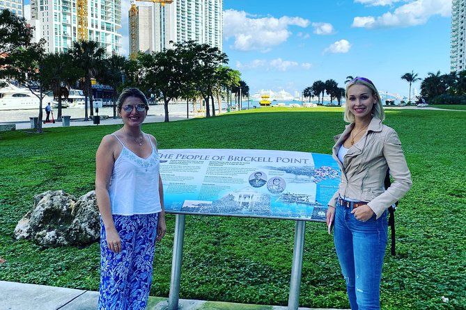 Private Miami Highlights Tour with Snacks Included - Stop 1: Miami Circle, where Miami’s earliest story begins