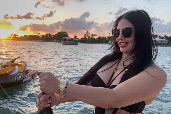 Private Yacht Cruise in Miami Beach - Price and Logistics: What You Pay, and What You Should Plan For