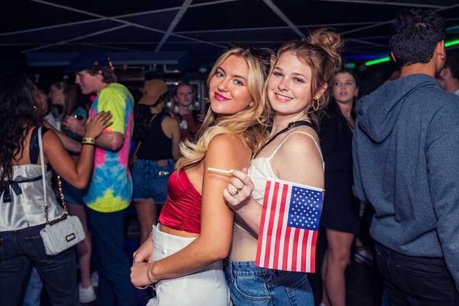 Pub Crawl Miami Wynwood - Stop 2: Electric 23 Wynwood, retro style with room to move