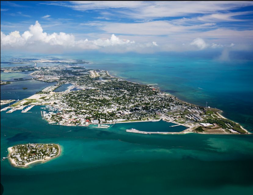 Round-trip Transportation to Key West from Miami - Key West by Bus, the highlights that actually matter