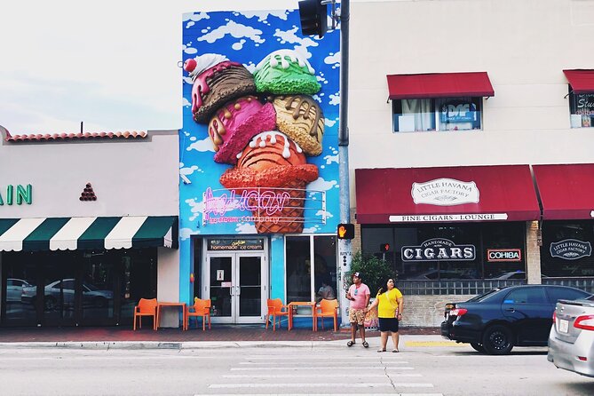 Self-Guided Audio Tour - Little Havana - Timing, comfort, and what to bring for a good 75-minute walk