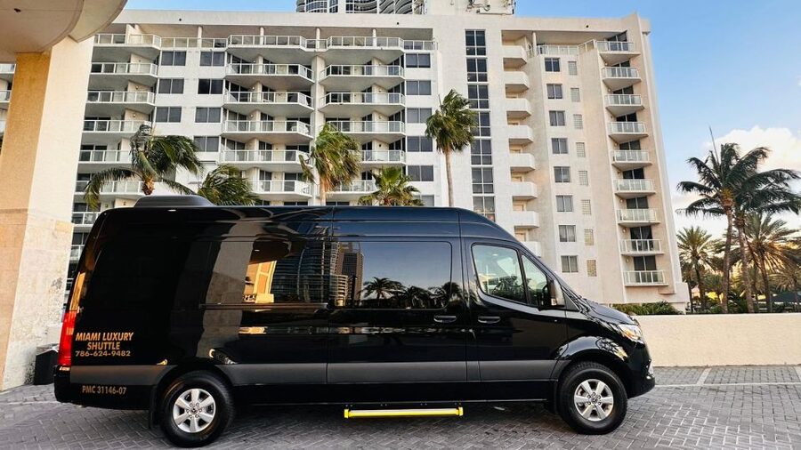 Shuttle Miami Airport/Hotel to Miami Port or Hotel 14pax - Private Miami airport shuttle to Port of Miami, not a shared ride