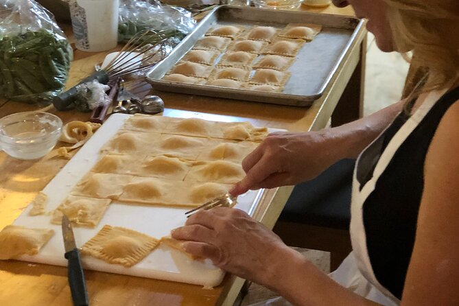 South Beach Food Tour- Culinary & Art Deco & History - The guide factor: Jennifer’s Art Deco passion and clear storytelling