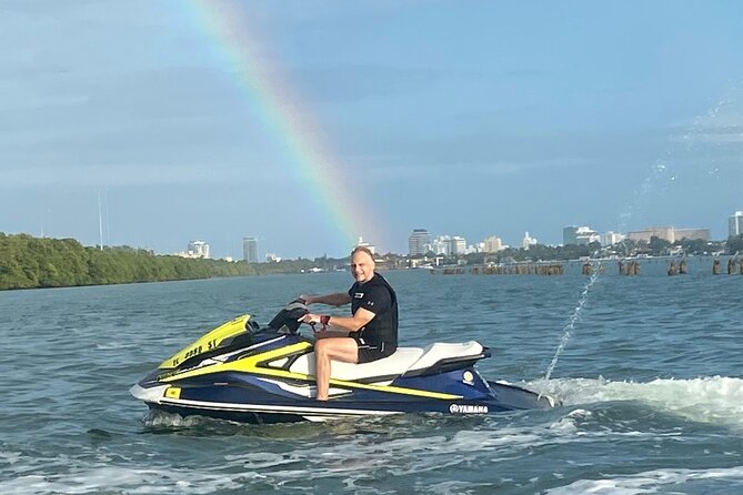 South Beach Jet Ski Rental departs Bayside Marketplace - How to reduce the risk of a rough day