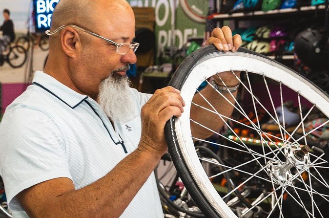 South Beach Tandem Bike Rental - Downtown Miami and Bayside Marketplace: City Stops Without the Headache