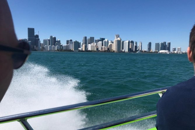 Speedboat Sightseeing Adventure of Miami - South Beach Art Deco mansions and the skyline on the way back