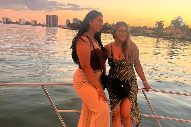 Sunset and Night Cruise of the Miami Bay Skyline on a Yacht - Cruising North Miami Bay after sunset: skyline, lights, and angles