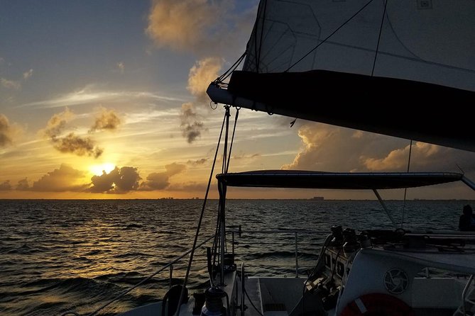 Sunset Sail in Miami: Complimentary Champagne Toast - Onboard Comfort: Shaded Lounge, Restrooms, and Calypso-Style Vibes