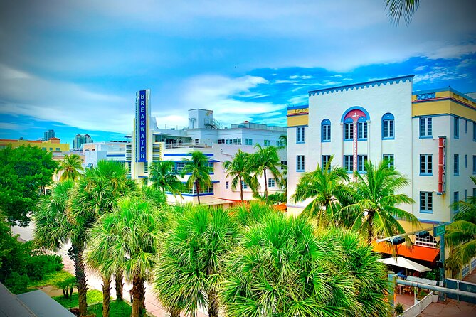 The Official Art Deco Walking Tour by The Miami Design Preservation League - How the tour works: a short, guided loop with built-in museum time
