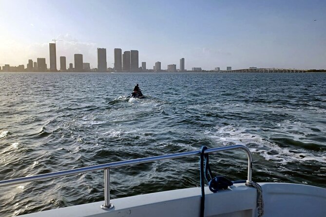 The Ultimate Water Experience in Miami with Drinks and Jet Skis - Check-in timing and the meeting point that matters
