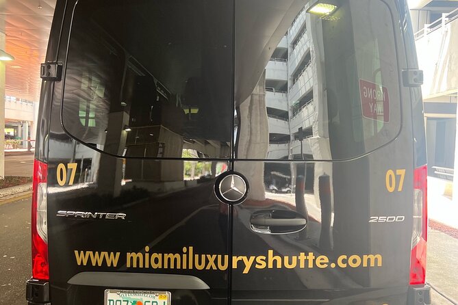 Van Ft Lauderdale Airport or Hotel To Port of Miami or Hotel - Driver Communication and Punctuality: The Hidden Value