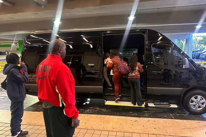 VAN Mia Airport or Hotels to Miami Port or Hotels Up to 14pax - Timing: the 30-minute estimate plus Miami traffic reality
