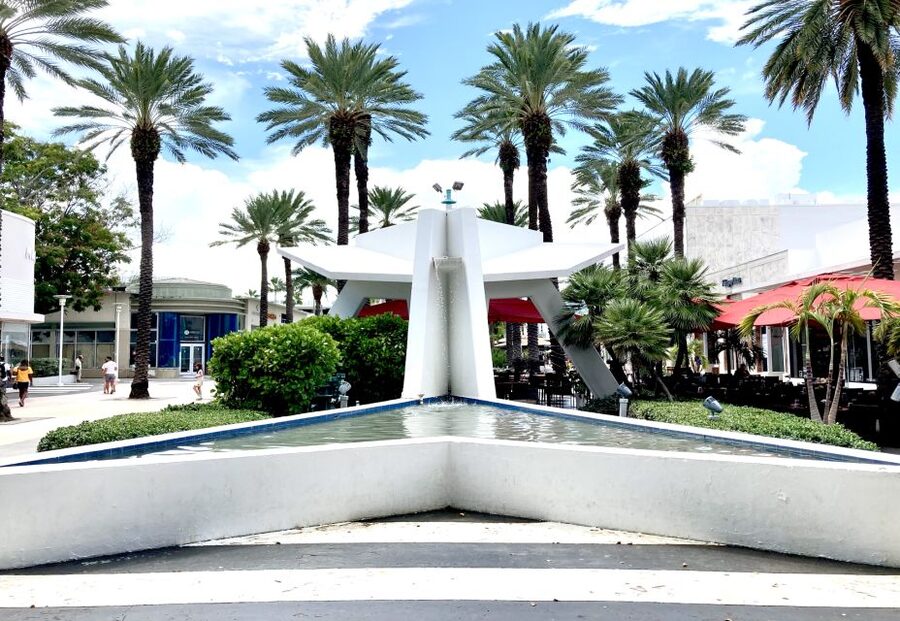 Walking Tour with Cocktails(optional) Miami - Cocktail upgrade at the Kent Hotel, and why it fits the theme