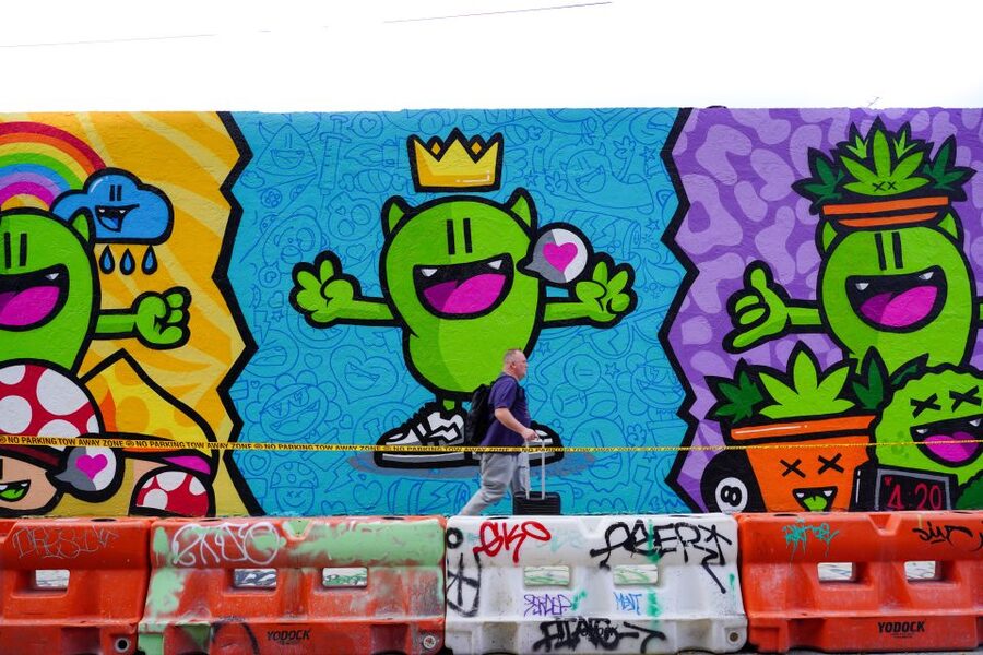 Wynwood Art District 1-Hour Wynwood Buggies Street Art Tour - Meeting at the Museum of Graffiti and getting rolling