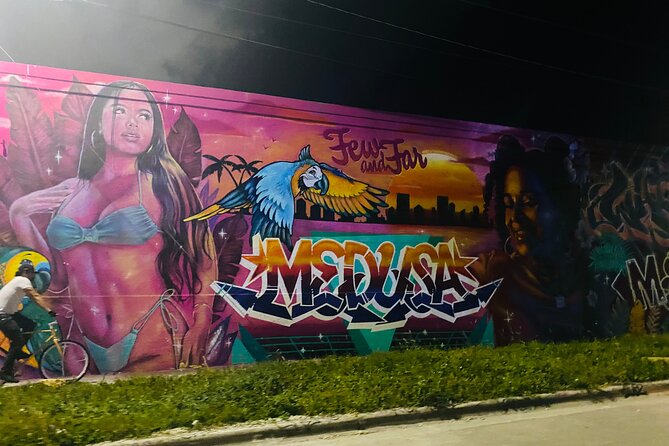 Wynwood Graffiti Golf Cart Tour After Dark - Stop 2: Museum of Graffiti, up close without the ticket
