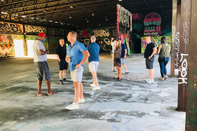 Wynwood Street Art Tour - Gallery time: Gregg Shienbaum Fine Art and the point of seeing art indoors